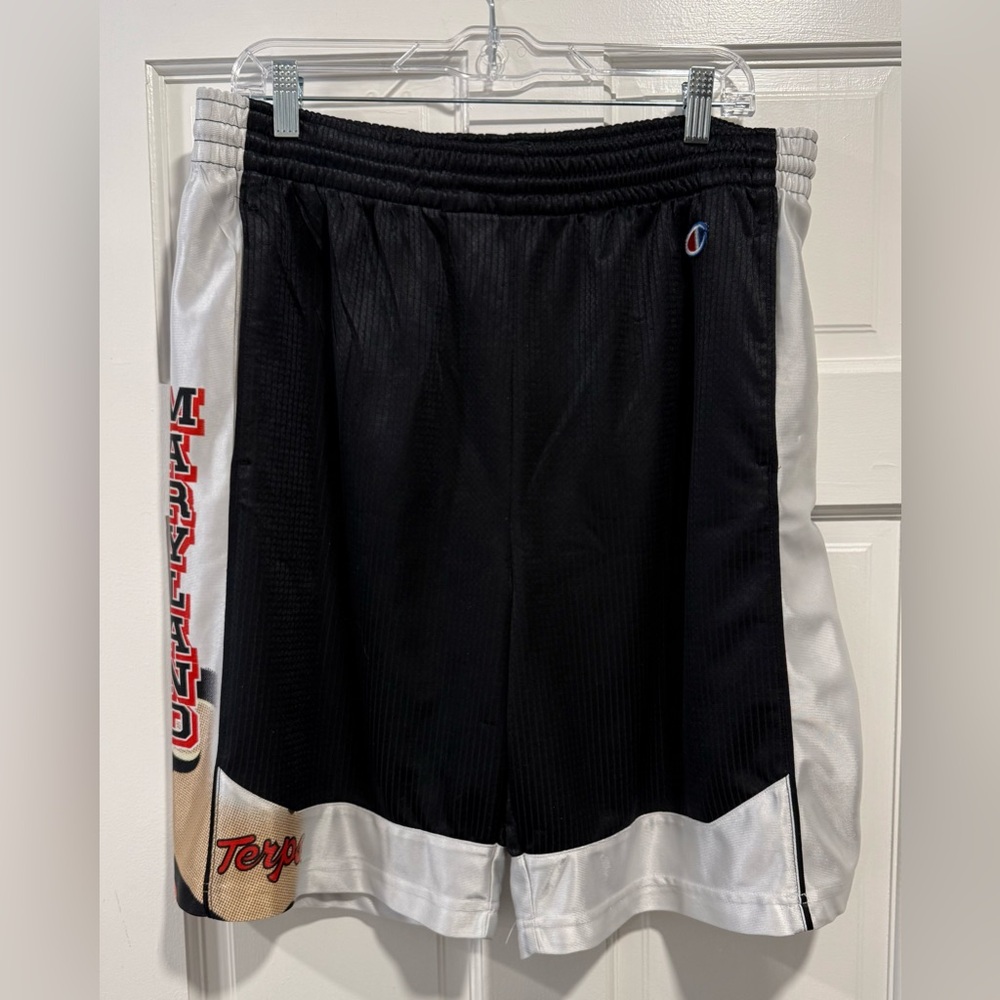 Mens Champion University of Maryland Large Shorts Black with White Trim Used